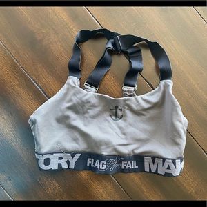 Gray cropped athletic top
